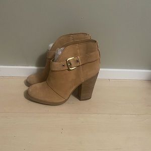 ♦️SOLD♦️SOLD♦️Brand New Boots